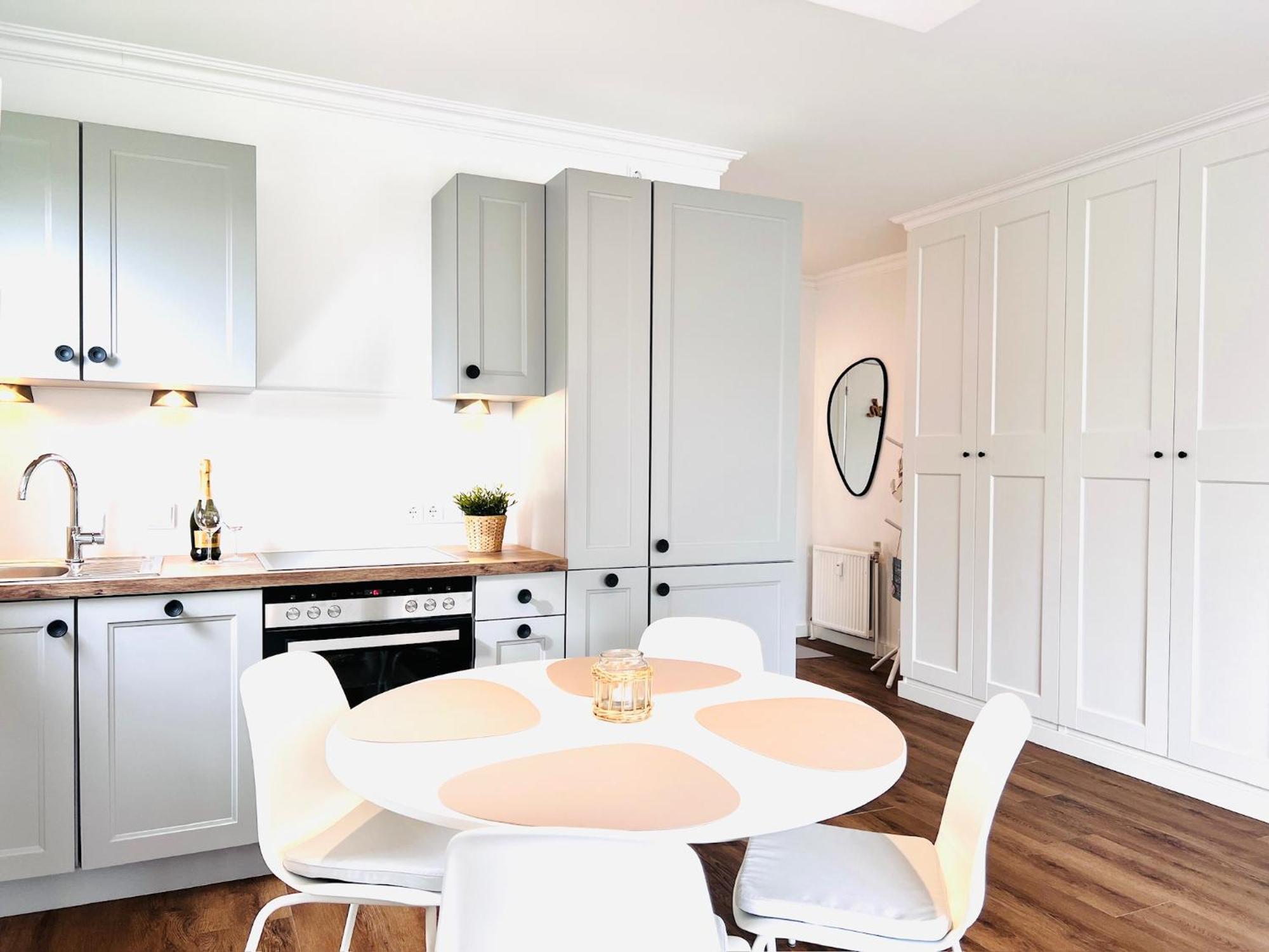 Neu - Frisch Renoviertes Ferienapartment "Waterkant" Büsum Exteriör bild